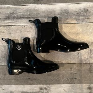 ☔️ Juicy Couture Chelsea Tarain rain boot 🪩